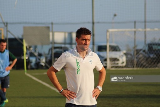 Davide Girgenti sulla panchina del Legino Davide Girgenti sulla panchina del Legino