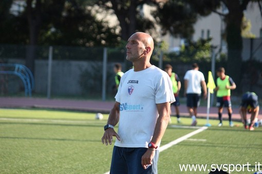 Calcio, Serie D. Si va in campo per il turno infrasettimanale, il Vado ospita una Castellanzese in crescita