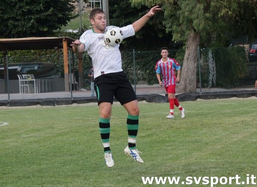 Calciomercato. Il Ligorna non si ferma, i n attacco c'è anche Raiola Calciomercato. Il Ligorna non si ferma, i n attacco c'è anche Raiola