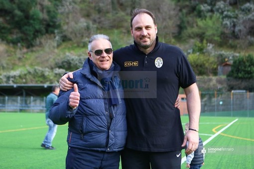 Calcio. L'Alassio FC viaggia a gonfie vele, il Presidente Vincenzi: "È un buon momento" Calcio. L'Alassio FC viaggia a gonfie vele, il Presidente Vincenzi: "È un buon momento"