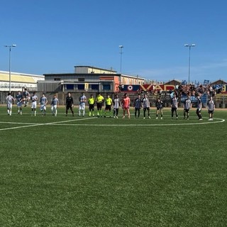 Calcio, Eccellenza. Parità tra Savona ed Albissole: un derby infuocato finisce 1 a 1