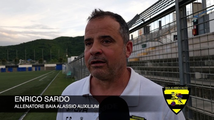 Calcio, Baia Alassio. Sardo si toglie i sassoloni: "Ho capito chi della San Filippo è un mezz'uomo" (VIDEO) Calcio, Baia Alassio. Sardo si toglie i sassoloni: "Ho capito chi della San Filippo è un mezz'uomo" (VIDEO)
