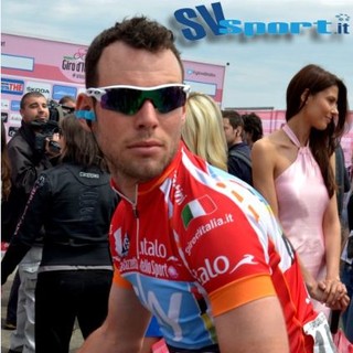 Giro d'Italia, Savona-Cervere: Mark Cavendish è davvero "Cannon Ball"
