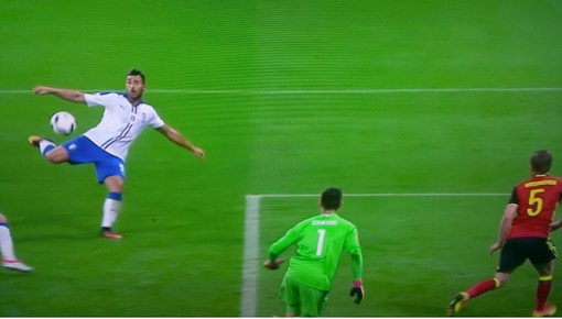 L'Italia corre, soffre e vince all'esordio. In panchina i ponentini El Shaarawy e Sturaro