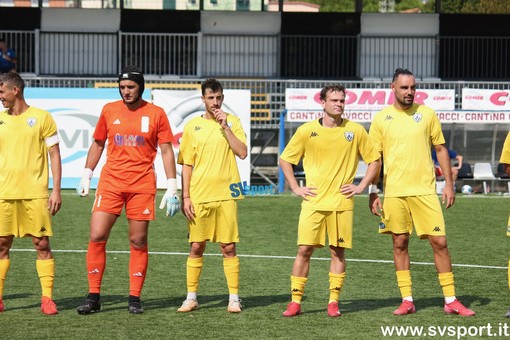 Calcio. Il Celle Varazze saluta la Coppa, il Sestri Levante Passa 3-0 Calcio. Il Celle Varazze saluta la Coppa, il Sestri Levante Passa 3-0
