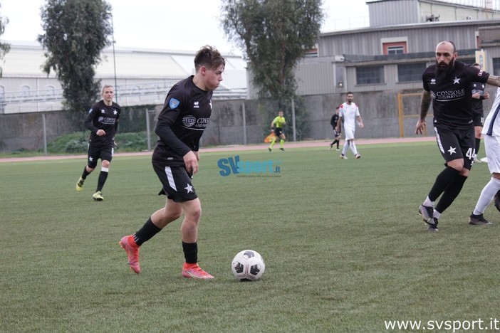 Calciomercato. Il Casale punta forte su Gabriele Giacchino, il talento savonese confermato in nerostellato