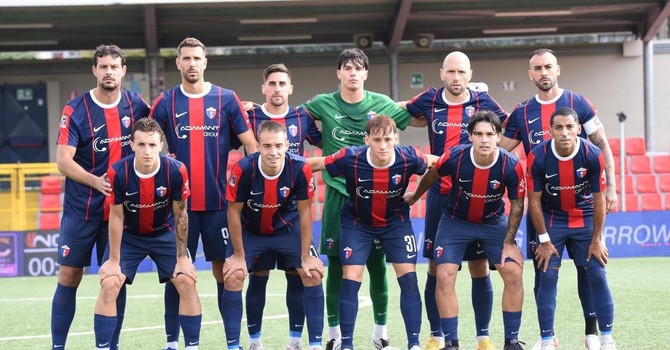 Calcio | Vado. L'Ostiamare avversaria dell'anticipo, alle 20:30 la squadra di Riolfo punta a proseguire la serie positiva Calcio | Vado. L'Ostiamare avversaria dell'anticipo, alle 20:30 la squadra di Riolfo punta a proseguire la serie positiva