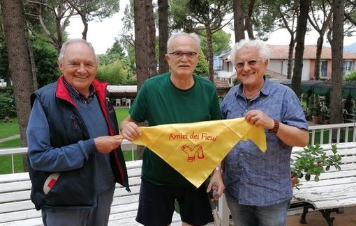 Albenga, i Fieui di caruggi incontrano Sandro Mazzola (FOTO) Albenga, i Fieui di caruggi incontrano Sandro Mazzola (FOTO)