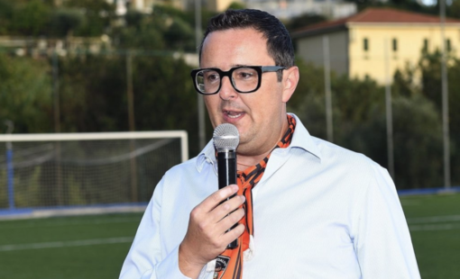 Calcio, Ospedaletti. Il presidente Barbagallo soffia su 10 candeline orange: "Formiamo prima le persone e poi i calciatori"