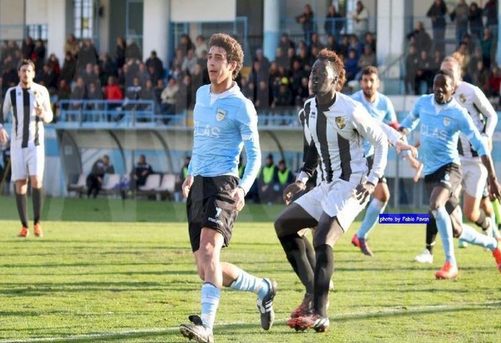 Calcio, su Campuswave.it la radiocronaca della finale di Coppa Italia d’Eccellenza Calcio, su Campuswave.it la radiocronaca della finale di Coppa Italia d’Eccellenza