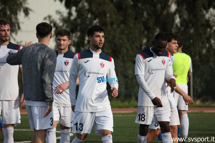 Calcio, Serie D. Il Vado vuol blindare i playoff, le speranze della Cairese passano da Varese