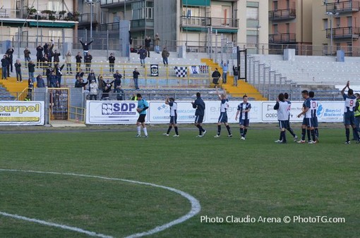 Lega Pro, Seconda Divisione: il Savona festeggia a Cuneo una salvezza prodigiosa Lega Pro, Seconda Divisione: il Savona festeggia a Cuneo una salvezza prodigiosa