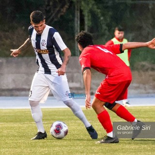 Calcio, Promozione. Il posticipo tra Savona e Sestrese catalizza l'attenzione, in coda non mancano gli scontri diretti