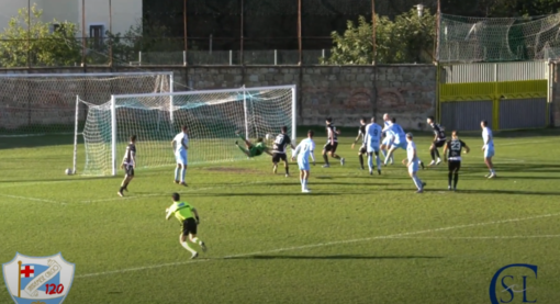 Calcio. Ancora Venneri da calcio piazzato, l'Albenga passa 1-0 a Sanremo (LA SINTESI) Calcio. Ancora Venneri da calcio piazzato, l'Albenga passa 1-0 a Sanremo (LA SINTESI)
