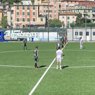 Calcio. La Castellanzese avverte il Vado espugnando 2-1 il campo del Ligorna. Roselli amaro: &quot;Due scelte arbitrali hanno condizionato il risultato&quot;