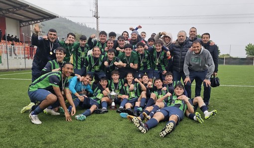 Calcio. IL LEGINO E' CAMPIONE REGIONALE JUNIORES! BATTUTO IL FINALE CON LA RETE DI LATINI Calcio. IL LEGINO E' CAMPIONE REGIONALE JUNIORES! BATTUTO IL FINALE CON LA RETE DI LATINI