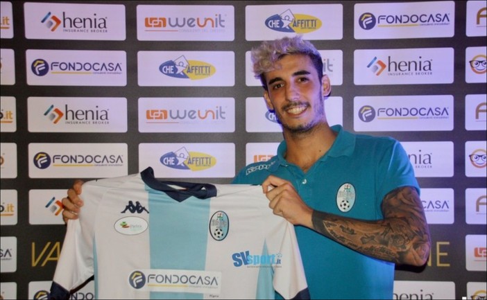 Calciomercato. Enrico Dominici continuerà a far parte del reparto offensivo del Pietra Ligure Calciomercato. Enrico Dominici continuerà a far parte del reparto offensivo del Pietra Ligure