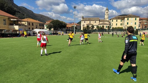 Calcio. L'istituto Ferraris Pancaldo di Savona vince il trofeo in memoria di Janira d'Amato Calcio. L'istituto Ferraris Pancaldo di Savona vince il trofeo in memoria di Janira d'Amato