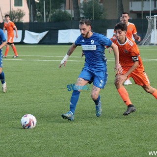 Calcio, Prima Categoria A. Le imperiesi a caccia del primato sotto l'albero Calcio, Prima Categoria A. Le imperiesi a caccia del primato sotto l'albero