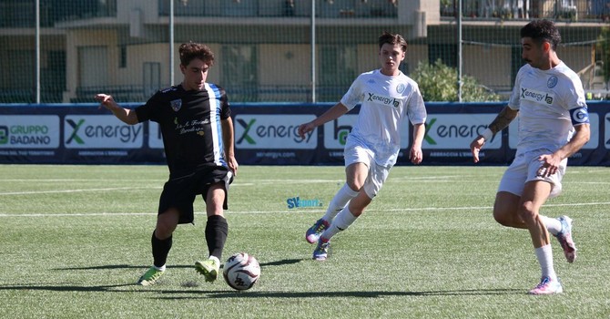 Calcio | Eccellenza. Il Pietra prova l'assalto al secondo posto, Carcarese al sigillo salvezza