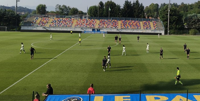 Calcio. Il Milan Futuro fa suo il test con il Celle Varazze, i rossoneri si impongono 3-0 Calcio. Il Milan Futuro fa suo il test con il Celle Varazze, i rossoneri si impongono 3-0