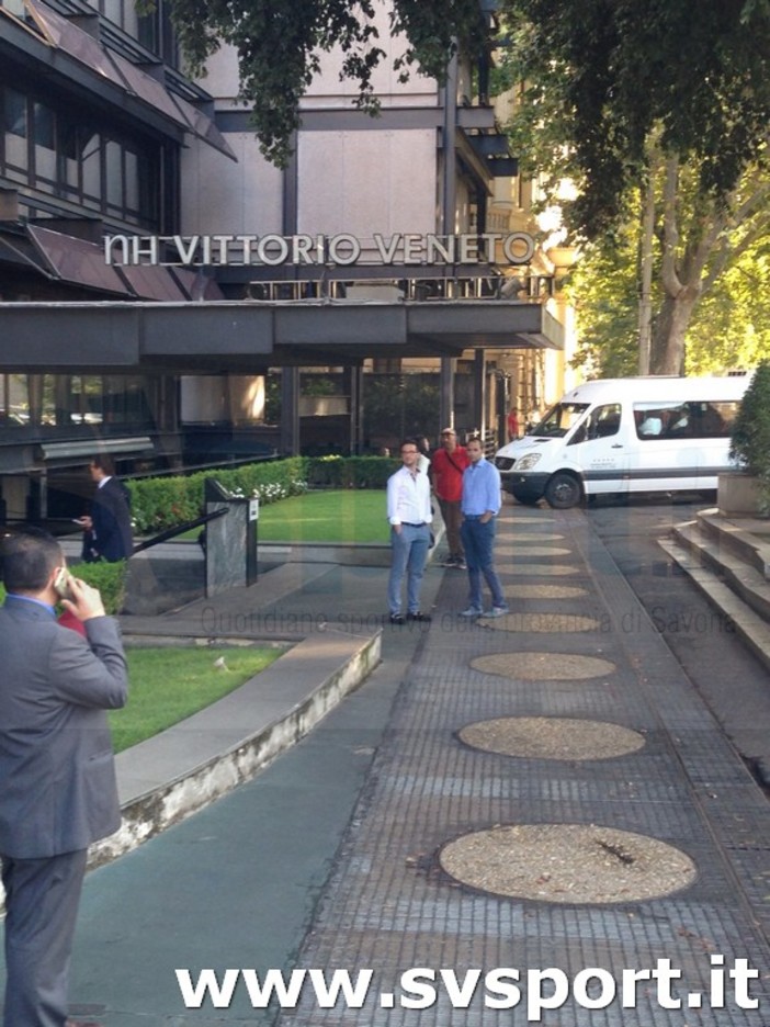 Calcio, processo Savona - Teramo. All'una e dieci di notte si è concluso il dibattimento: La procura federale chiede la retrocessione in Serie D dei biancoblu con 10 punti di penalizzazione Calcio, processo Savona - Teramo. All'una e dieci di notte si è concluso il dibattimento: La procura federale chiede la retrocessione in Serie D dei biancoblu con 10 punti di penalizzazione