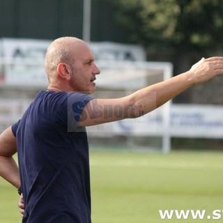Calcio. Lo Sporting Taggia riparte da Andrea Caverzan, sarà l'ex mister del Finale il nuovo allenatore giallorosso