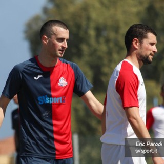 Calciomercato. Colpo Rocca in chiusura per il Pontelungo, in uscita i fratelli Favara