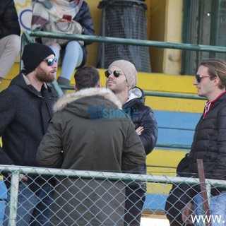 Andrea Parodi, in tribuna a Cairo con gli ex compagni del Vado Andrea Parodi, in tribuna a Cairo con gli ex compagni del Vado