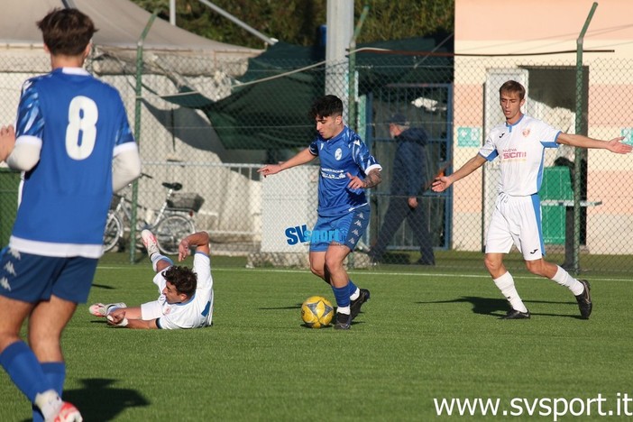 Calcio, Prima Categoria A. Notte da tre punti per Vadino e Andora