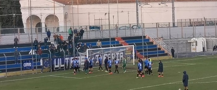 Serie D, il patto del 'Ciccione': squadra e tifosi uniti per il derby. L' Imperia è già al primo bivio della stagione (video) Serie D, il patto del 'Ciccione': squadra e tifosi uniti per il derby. L' Imperia è già al primo bivio della stagione (video)