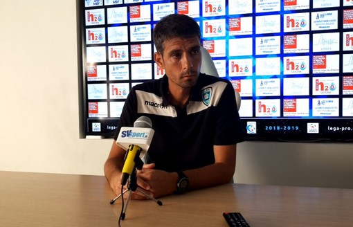 Calcio, Olbia. Filippi riparte dai primi 70 minuti contro l'Albissola: "Abbiamo dominato la gara, le difficoltà nel finale aiuteranno a temprarci" (VIDEO)