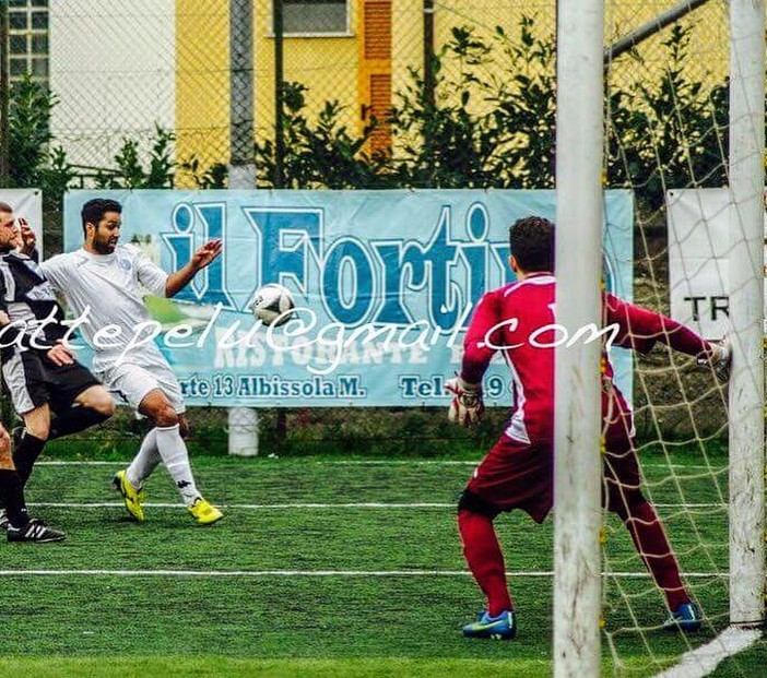 Calcio. Il giovane portiere Emanuele Vallarino cerca una nuova avventura: "Voglio dimostrare il mio valore"