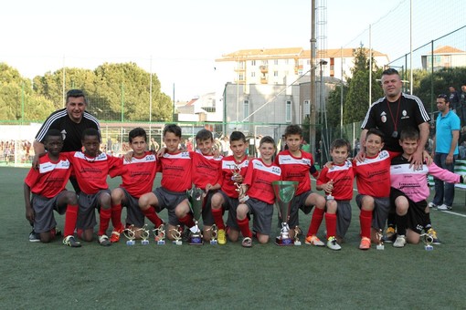 Calcio giovanile: L'Olmo S.C. Juventus batte il Ceriale e vince il Trofeo "Scaletti"