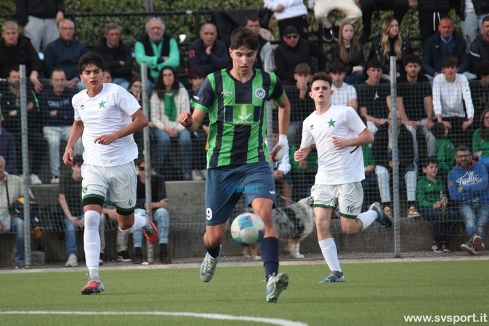 Calcio | Juniores. Multa pesante per il Legino dopo l'invasione post finale, squalificati per due giornate i portieri Rossi e Borriello