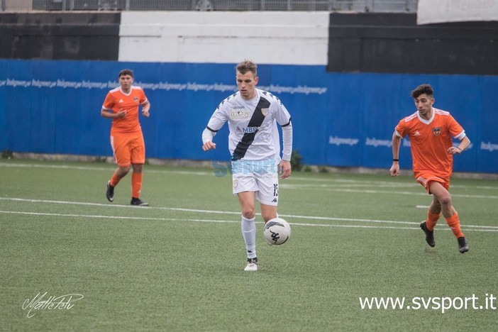 Calciomercato. Preliminari di Champions per Pier Francesco Figone, il centrocampista firma un mini contratto con i sanmarinesi del Tre Fiori