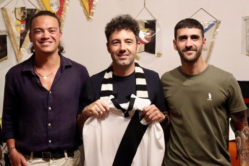 Calciomercato. L'Albingaunia ha il suo regista, presentato Tiziano Pollio Calciomercato. L'Albingaunia ha il suo regista, presentato Tiziano Pollio