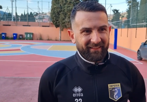 Calcio. Imperia, ennesimo gioiello su punizione di Costantini: "In settimana me lo sentivo" (VIDEO) Calcio. Imperia, ennesimo gioiello su punizione di Costantini: "In settimana me lo sentivo" (VIDEO)