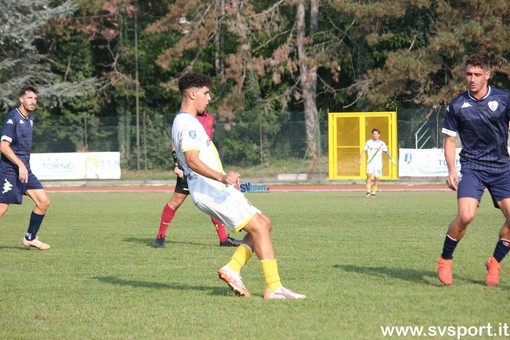Calcio, Cairese. Jebbar non basta contro il Sestri Levante, i valbormidesi incassano due gol da rimessa laterale e restano a bocca asciutta