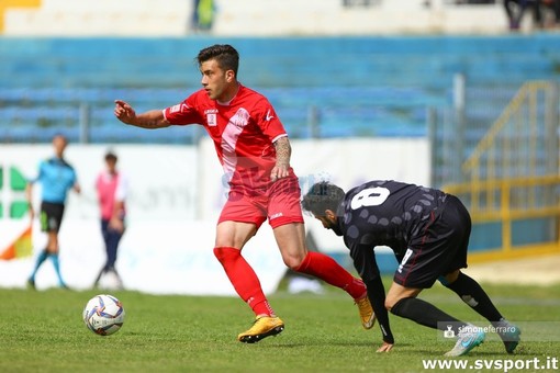 Calciomercato. Dal "Bacigalupo" di Savona alla Serie A. Jacopo Murano ha firmato con la Spal Calciomercato. Dal "Bacigalupo" di Savona alla Serie A. Jacopo Murano ha firmato con la Spal