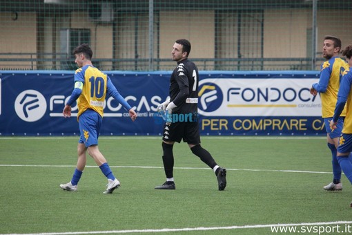 Calcio, Eccellenza. Alle 16:00 c'è Cairese - Pietra Ligure, in serata la Genova Calcio cerca contro il Varazze il ritorno in vetta