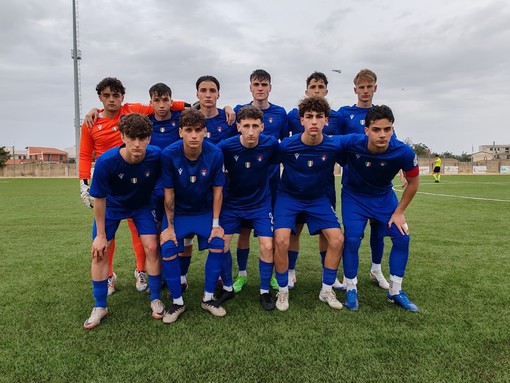 Calcio, Torneo delle Regioni. L'Under 19 e la selezione femminile salutano la competizione Calcio, Torneo delle Regioni. L'Under 19 e la selezione femminile salutano la competizione