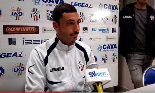 Calcio, Savona. Gli Striscioni ritrovano Riccardo Piacentini: "I gol si pesano, non si contano" (VIDEO)