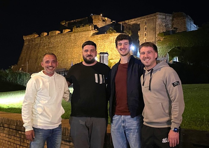 Calcio. Davide Ferraro torna alla Priamar, guiderà la Prima Squadra rossoblu Calcio. Davide Ferraro torna alla Priamar, guiderà la Prima Squadra rossoblu
