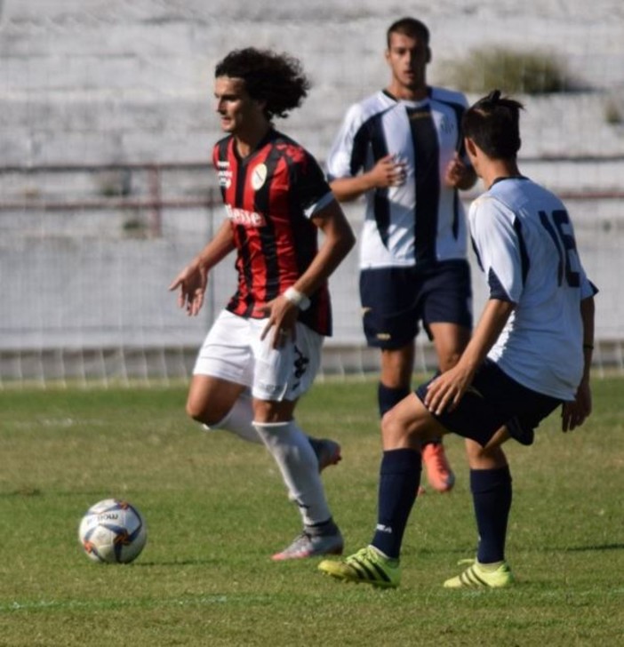 Calcio, Serie D: Argentina - Finale gara di giornata. Savona e Sanremese in Toscana per tornare al successo Calcio, Serie D: Argentina - Finale gara di giornata. Savona e Sanremese in Toscana per tornare al successo
