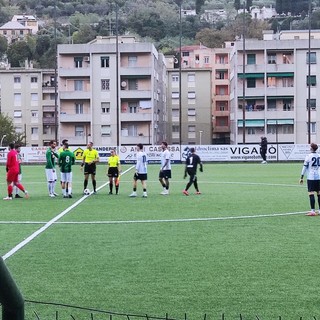 Calcio, Eccellenza. Il Pietra impone il primo pari interno all'Angelo Baiardo: 1-1 con Tona e Battaglia Calcio, Eccellenza. Il Pietra impone il primo pari interno all'Angelo Baiardo: 1-1 con Tona e Battaglia