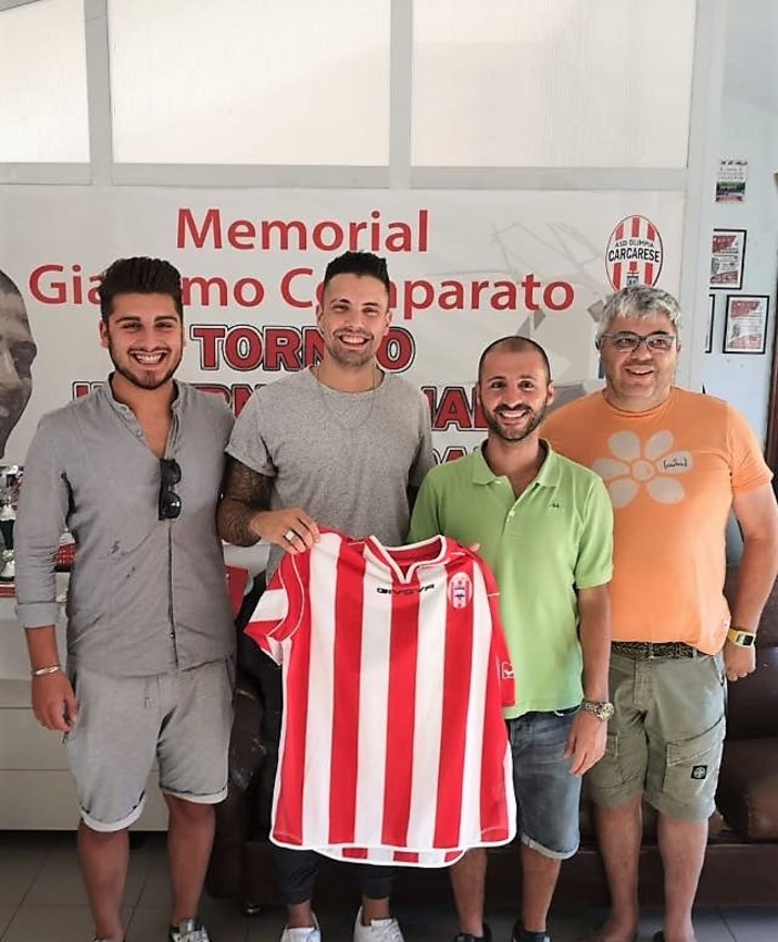 Calciomercato. Ecco i primi colpi dell'Olimpia Carcarese: Alex Loddo e Marco Giberti Calciomercato. Ecco i primi colpi dell'Olimpia Carcarese: Alex Loddo e Marco Giberti