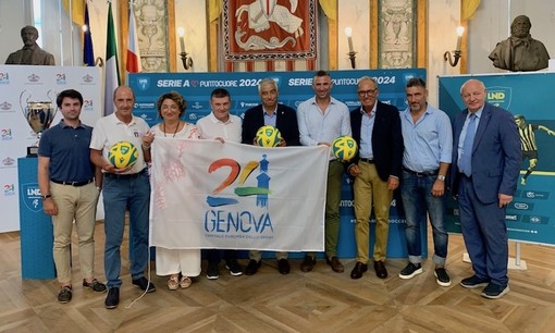 Beach Soccer. E' iniziata a Genova la Final Four del Campionato Under 20, ma spazio anche a Play Off e Fase Nazionale della Serie B Beach Soccer. E' iniziata a Genova la Final Four del Campionato Under 20, ma spazio anche a Play Off e Fase Nazionale della Serie B