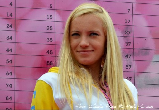 Giro d'Italia, le bellezze in rosa: la fotogallery delle miss della corsa