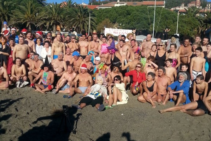 Finale Ligure: domani il tredicesimo Cimento della Befana Finale Ligure: domani il tredicesimo Cimento della Befana